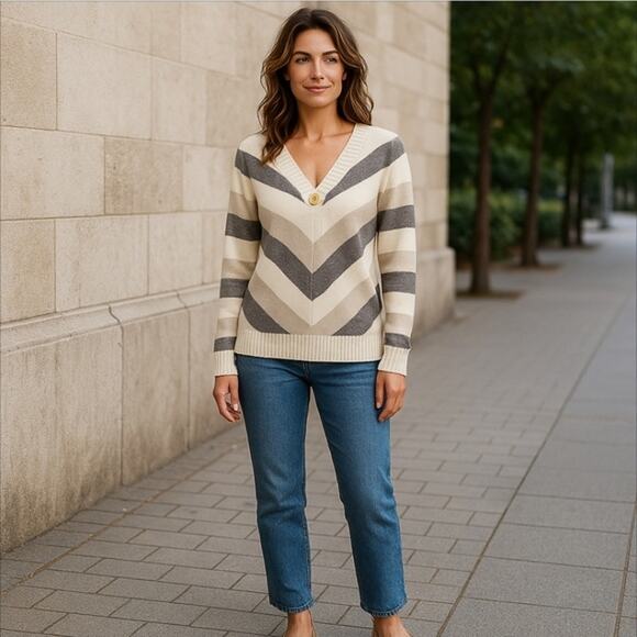 Liz Claiborne Pullover Sweater Gray Tan Ivory Stripes Size S - Picture 1 of 8